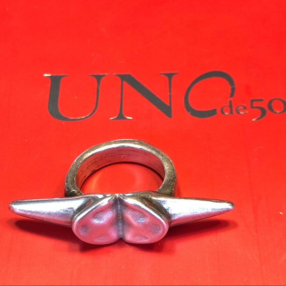 UNOde50 Slashed Anvil Silver Spikes Ring Sz M $89